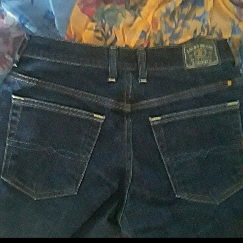 - - LUCKY BRAND DARK BLUE JEANS